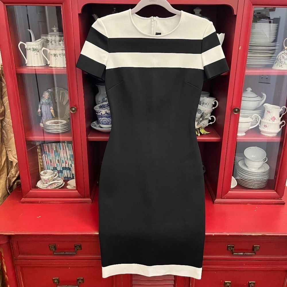 Vintage St John Body Contour Dress Size 4